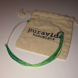Green pura vida bracelet